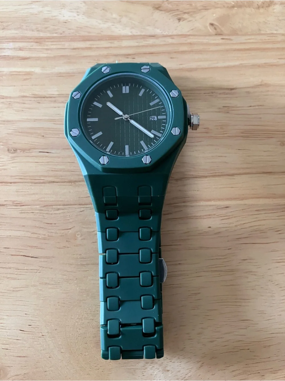 N/A stylish green